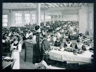 Interior of a Shoe-Making Factory, Victoria, c.1900, from 'Under the Southern Cross - Glimpses of Australia', published in 1908 (b/w photo) | Obraz na stenu