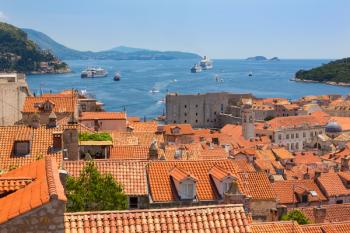 View over rooftops of the old town from the Minceta Tower, Dubrovnik, Croatia (photo) | Obraz na stenu