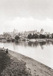 Windsor Castle, England seen from the River Thames in the late 19th century. From London, Historic and Social, published 1902. | Obraz na stenu