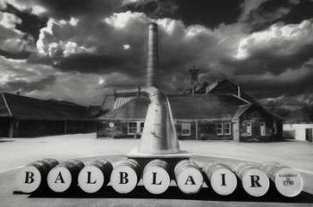 Balblair Distillery, 2017, (Giclée Print on Hahnemühle Fine Art Photo Rag) | Obraz na stenu