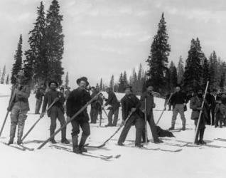 A Ski Brigade, c.1910-20 (b/w photo) | Obraz na stenu
