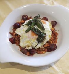 Typical Spanish dish called migas or breadcrumbs (photo) | Obraz na stenu
