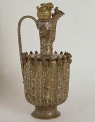 Jug with handle and lid, with incisions in gold (metal & gold) | Obraz na stenu