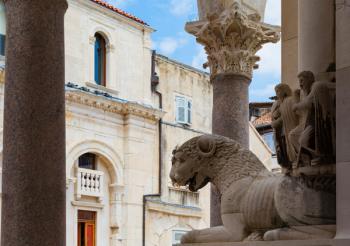 Peristyle or Perestil Square, Split, Croatia (photo) | Obraz na stenu