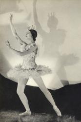 Dame Margot Fonteyn de Arias, from 'Footnotes to the Ballet', published 1938 (b/w photo) | Obraz na stenu