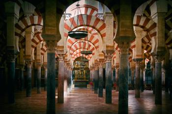 Cordoba, Cordoba Province, Andalusia, southern Spain. Interior of La Mezquita, or Great Mosque. The Historical Centre of Cordoba is a UNESCO World Heritage Site. | Obraz na stenu