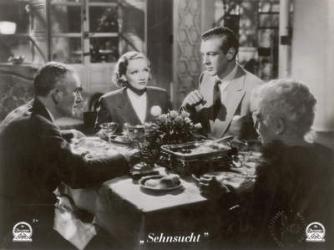 Still from the film "Desire" with Marlene Dietrich and Gary Cooper, 1936 (b/w photo) | Obraz na stenu