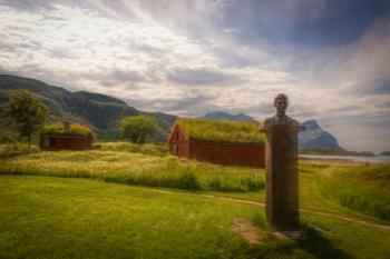 Kjerringøy Trading Post, 2016, (Direct Print on Brushed Aluminium, BUTLERFINISH® Look) | Obraz na stenu