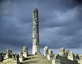 View of the Monolith Plateau, built 1929-43 (photo) | Obraz na stenu