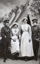 Women at War, 1914-18 (b&w photo) | Obraz na stenu