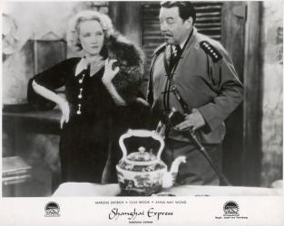 Still from the film "Shanghai Express" with Marlene Dietrich and Warner Oland, 1932 (b/w photo) | Obraz na stenu