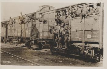 U.S. Marines in France off for camp, 1917-19 (b/w photo) | Obraz na stenu