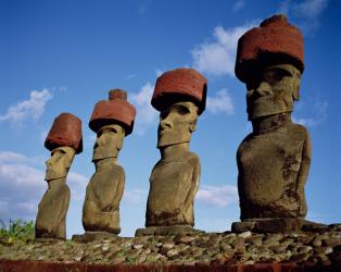Monolithic Statues on Ahu Nau Nau at Anakena Beach, c.1000-1600 (photo) (detail of 114932) | Obraz na stenu