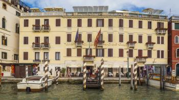 Hotel Carlton on the Grand Canal, Venice, Veneto Region, Italy (photo) | Obraz na stenu