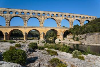 Pont du Gard, Roman aqueduct, France. (photo) | Obraz na stenu