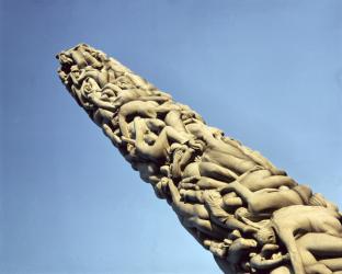 View of the Monolith, built 1929-43 (photo) | Obraz na stenu