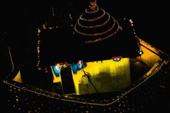 Bandra Temple at Night, 2015 (photograph) | Obraz na stenu