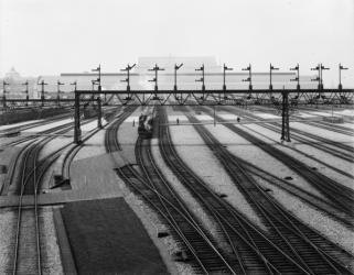 Switch yards, Union Station, Washington, D.C., c.1907-10 (b/w photo) | Obraz na stenu