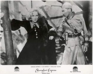 Still from the film "Shanghai Express" with Marlene Dietrich, 1932 (b/w photo) | Obraz na stenu
