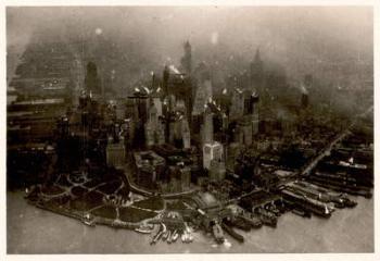 Aerial photo of downtown Manhattan, taken from the LZ 127 Graf Zeppelin, New York 1928 (b/w photo) | Obraz na stenu
