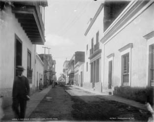 A Residence street, San Juan, Puerto Rico, c.1900 (b/w photo) | Obraz na stenu
