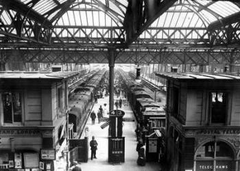 Interior of Charing Cross Station, London, c.1890 (b/w photo) | Obraz na stenu
