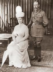 Silver Wedding portrait of King George V and Queen Mary in 1918. George V, George Frederick Ernest Albert, 1865 – 1936. King of the United Kingdom. Mary of Teck, Victoria Mary Augusta Louise Olga Pauline Claudine Agnes, 1867 – 1953. Queen consort as the w | Obraz na stenu