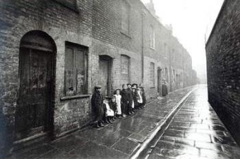 London Slums, c.1900 (b/w photo) | Obraz na stenu