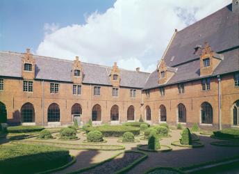 View of the Cloisters and Courtyard (photo) (see also 208605, 208606, 375105 & 375107) | Obraz na stenu
