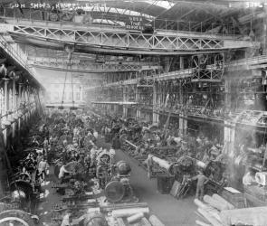 Gun Shops, Krupps, Essen, 1917 (b/w photo) | Obraz na stenu