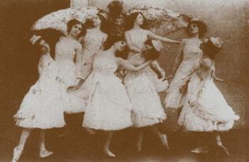 Olga Preobrajenskaya as Odette with Swans, 1895 (b/w photo) | Obraz na stenu