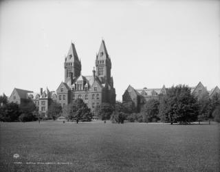 Buffalo State Hospital, Buffalo, N.Y., c.1900-10 (b/w photo) | Obraz na stenu