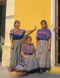 Three Guatemalan ladies (photo) | Obraz na stenu