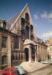 View of the facade of the Palais de Justice, built in 1572 (photo) | Obraz na stenu