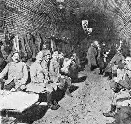 Sleeping Quarters in Douaumont Fort, c.1916 (b/w photo) | Obraz na stenu