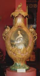 Commemorative vase with a portrait of Queen Victoria, 1851 (ceramic) | Obraz na stenu