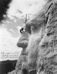 Gutzon Borglum inspecting work on Washington at Mount Rushmore, 1932 (b/w photo) | Obraz na stenu