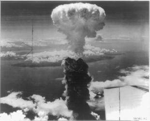 Second Atomic Bombing, Nagasaki, Japan (b/w photo) | Obraz na stenu
