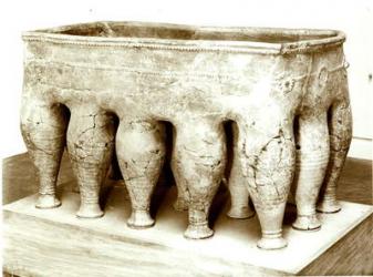 Sarcophagus, from a grave in the megalithic cemetery of Souttoukeny, India (terracotta) (b/w photo) | Obraz na stenu