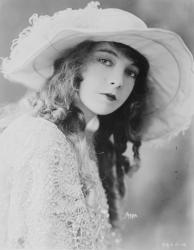 Lillian Gish, 1921 (b/w photo) | Obraz na stenu