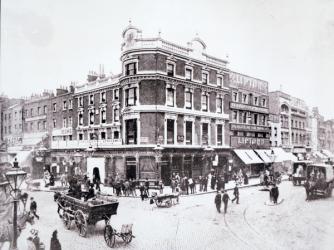 Pentonville Road scene, Islington, London (b/w photo) | Obraz na stenu