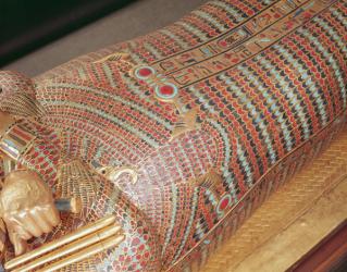 Detail of a canopic coffin from the Tomb of Tutankhamun (c.1370-1352 BC) New Kingdom (beaten gold inlaid with coloured glass & cornelian) | Obraz na stenu