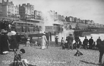 Volk's Electric Railway, Brighton (b/w photo) | Obraz na stenu