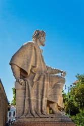 Cordoba, Cordoba Province, Andalusia, Spain. Statue of Averroes, Muslim polymath born in Cordoba 1126, died Marrakech, Morocco, 1198. The Historic Centre of Cordoba is a UNESCO World Heritage Site. | Obraz na stenu
