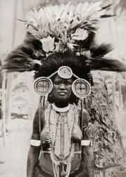 A woman of the Roro tribe from Papua New Guinea, Melanesia, decorated for a ceremonial dance. After a 19th century photograph. From Customs of The World, published c.1913. | Obraz na stenu