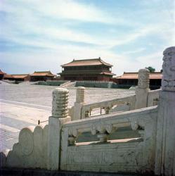 View of the central ramp leading from the Hall of Supreme Harmony, Ming Dynasty 1420 (photo) | Obraz na stenu