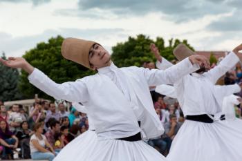 Whirling Dervishes, Konya, Turkey (photo) | Obraz na stenu