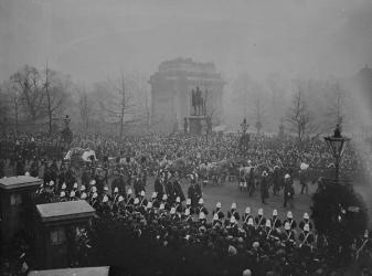 Queen Victoria's funeral cortege passes Marble Arch, 2nd February 1901 (b/w photo) | Obraz na stenu