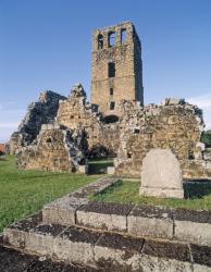 The cathedral ruins (photo) | Obraz na stenu