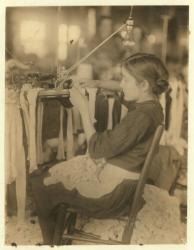 Cherokee Hosiery Mill, Rome, Georgia employing turners and loopers aged 8 and 9, 1913 (b/w photo) | Obraz na stenu